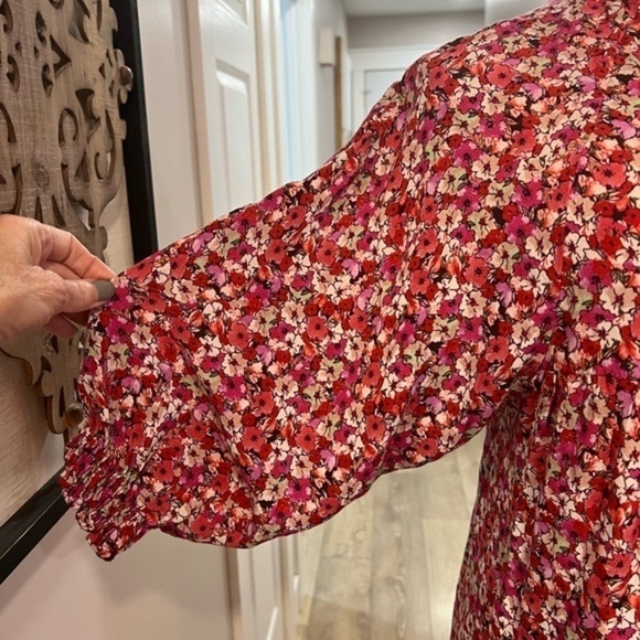 ZARA Floral Dress with Oversized Sleeves - Picture 4 of 12